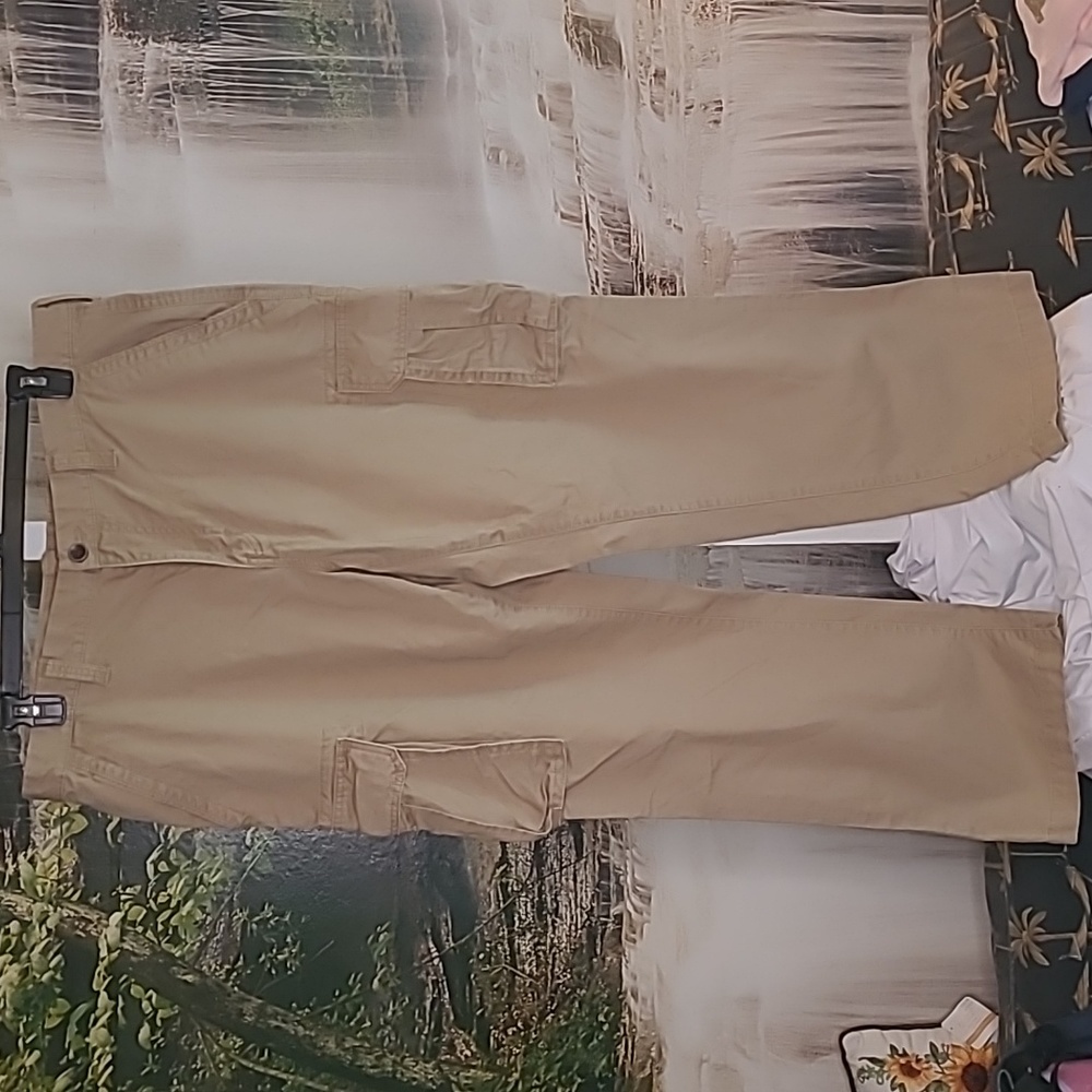 Sonoma Mens 38 x 30 thick cargo style tan khaki casual pants